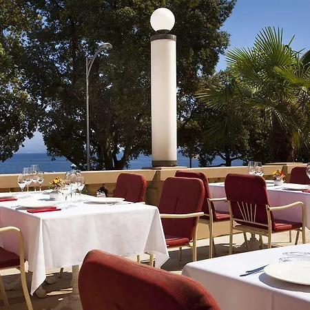 Palace Bellevue Hotel 4*