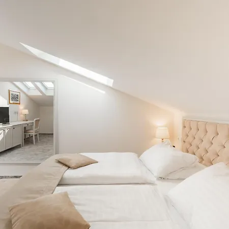 Bellevue - By Liburnia & Opatija