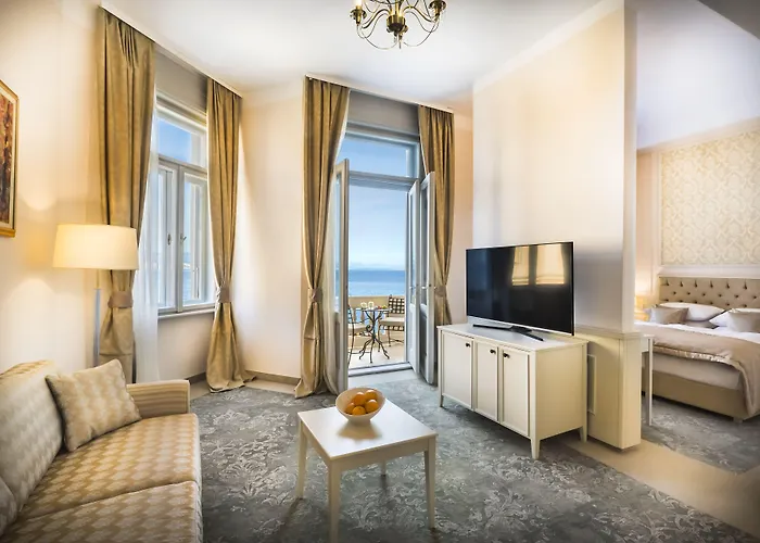 Bellevue - By Liburnia & Opatija