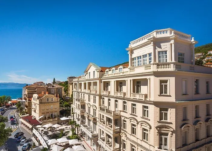 Bellevue - By Liburnia & Opatija